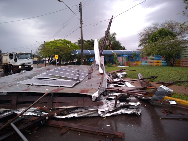 Temporal e chuva de granizo causam estragos em municípios do Pontal do Paranapanema