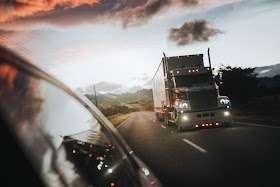 A Comprehensive Guide to Semi-Truck Accident Attorneys