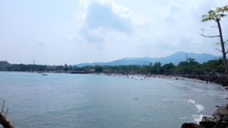 pantai pasir putih sirih di kota serang