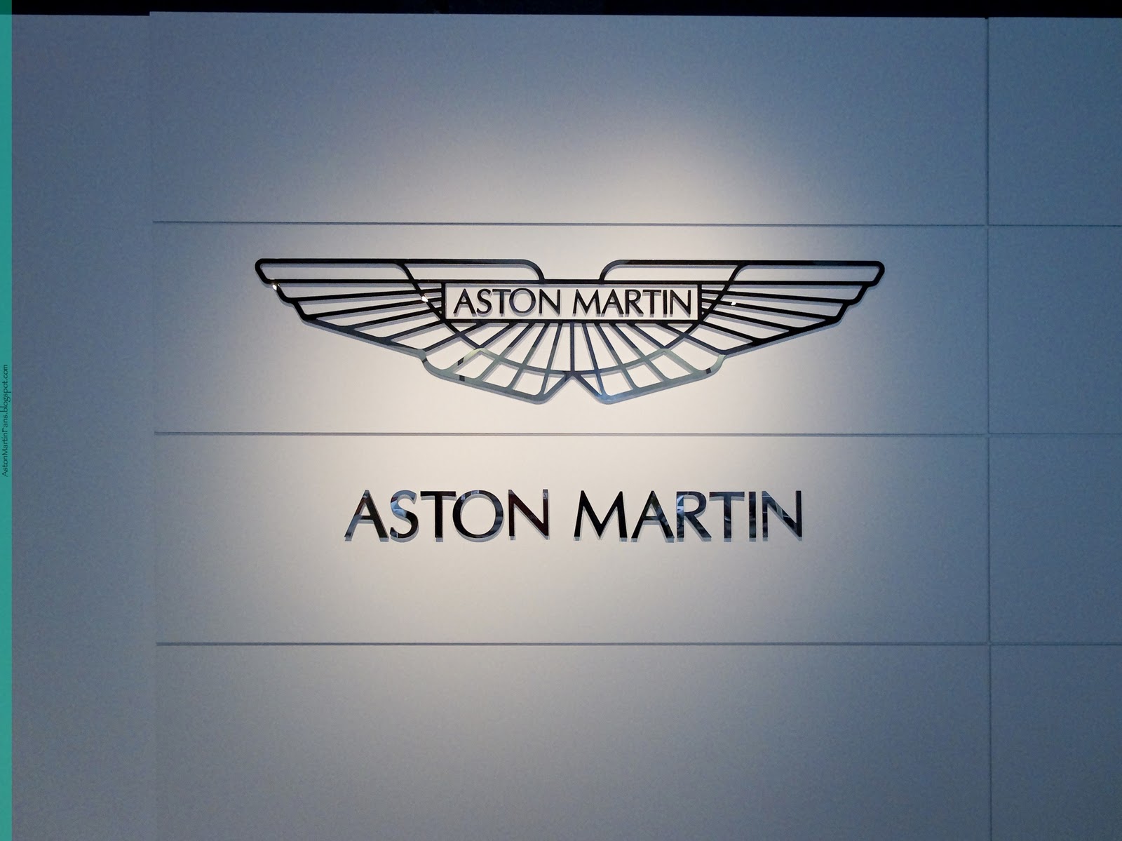 Aston Martin Logo Wallpaper 