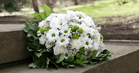 Coroa-Fúnebre-Significado-Tradição-e-Simbolismo-na-Homenagem-Póstuma