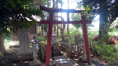 境内神社