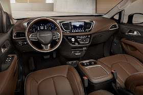 Interior view of 2017 Chrysler Pacifica Touring L Plus