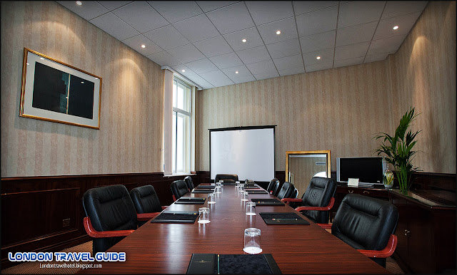 Bailey's Boardroom at the Millennium Bailey's Hotel London Kensington-3