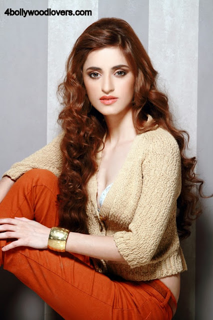 Serah Singh Bollywood Actress Hot and Sexy Pics12