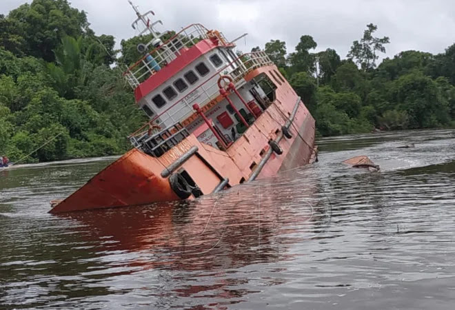 Kapal Tenggelam Di Perairan Amar, 11 Orang Dilaporkan Hilang