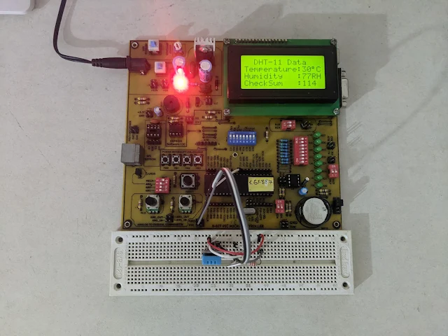 PIC16F887 DHT-11 LCD Example Using XC8