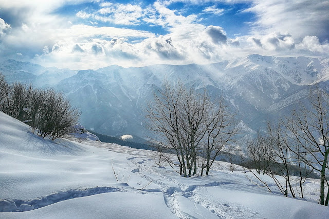 Panorama dal Monte Pigna verso la Gardiola e la Val Ellero