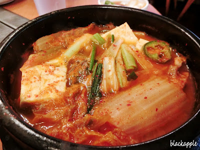 Cho Sun Ok_Korean Restaurant_kimchi jigae_by black applett