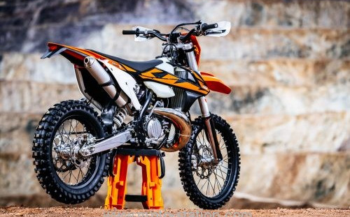 KTM Enduro 2T Injection: What does it change?