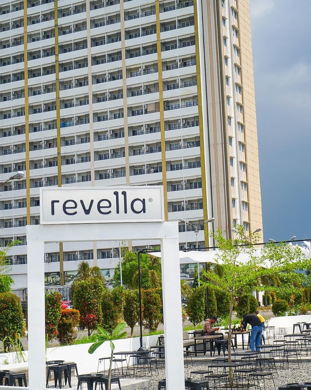 Revella Coffee Medan