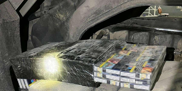 Țigarete în valoare de aproximativ 24.000 lei, descoperite de polițiștii de frontieră doljeni, în compartimentul motor al unui autocamion