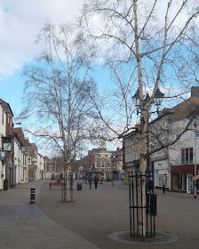 Trees in Brigg Market Place, North Lincolnshire - Nigel Fisher's Brigg Blog