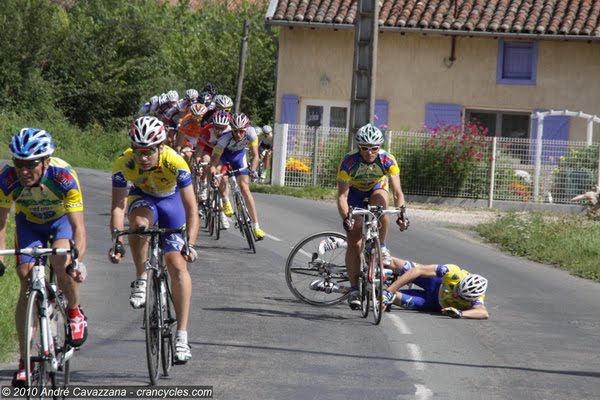 chute cyclisme etape 2