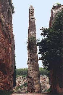 The 'pillar' at Saladin's Castle