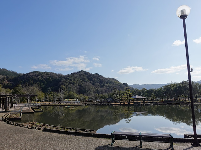 鳥取県東伯郡湯梨浜町藤津　東郷湖羽合臨海公園あやめ池公園