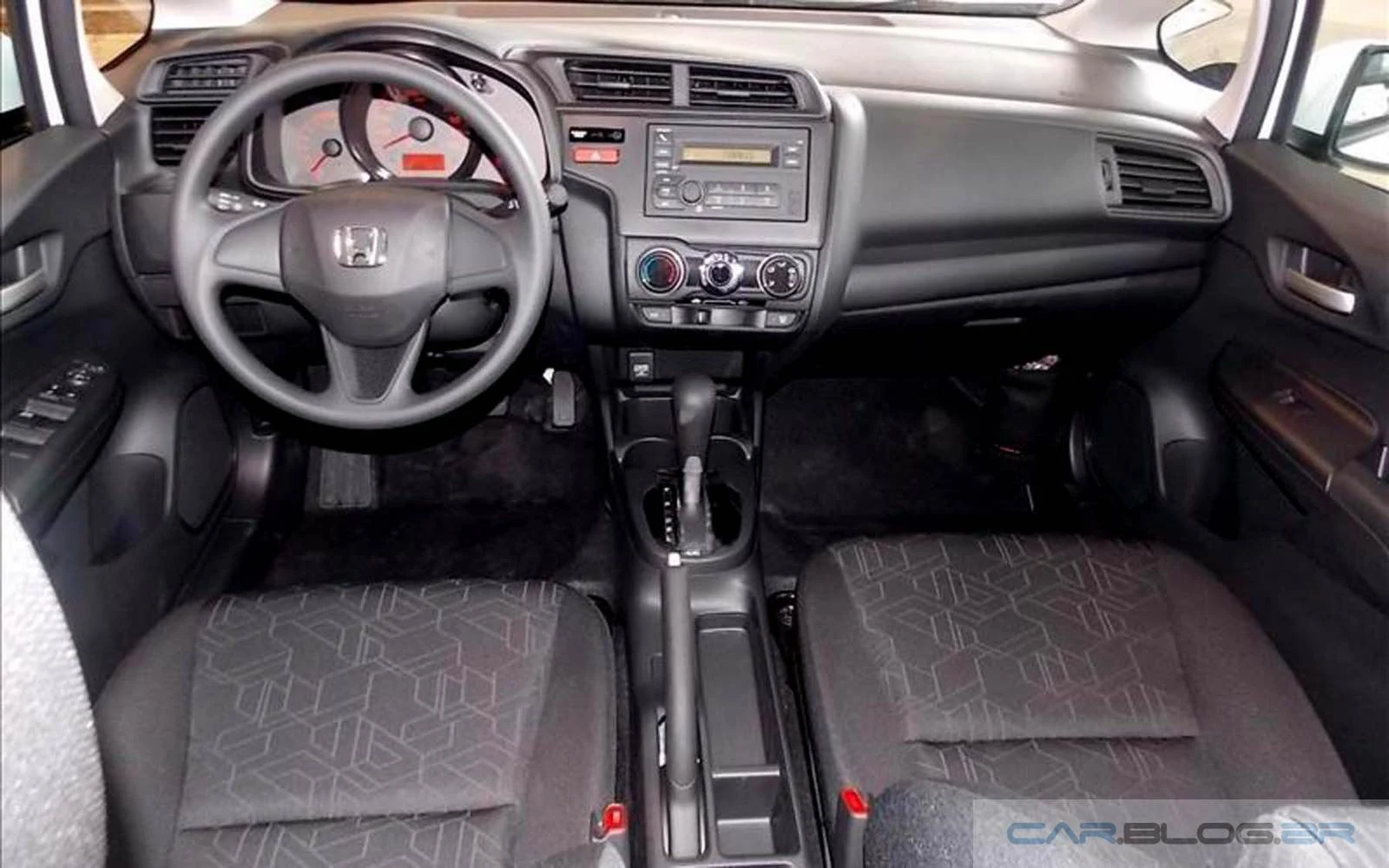 Novo Honda Fit LX CVT Automático 2015 - interior