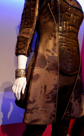 Orville season 1 Pria Lavesque costume detail