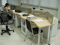 Meja Sekat Kantor Bentuk Zig-Zag - Custom Furniture Kantor Semarang 04
