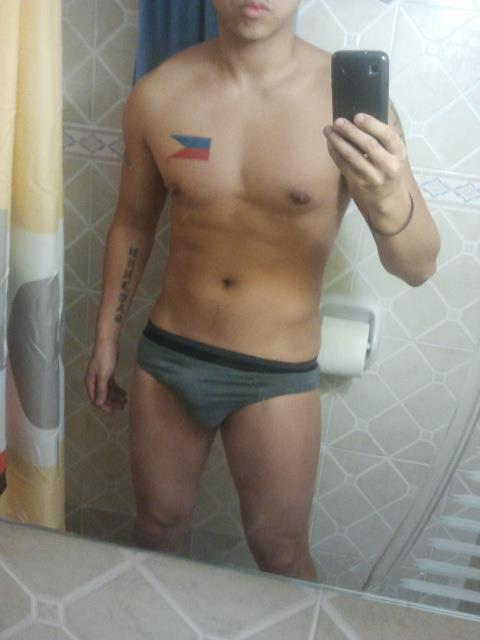 Mikey Bustos Shirtless Underwear Bulge By efrenefren On Apr 19 12 Add
