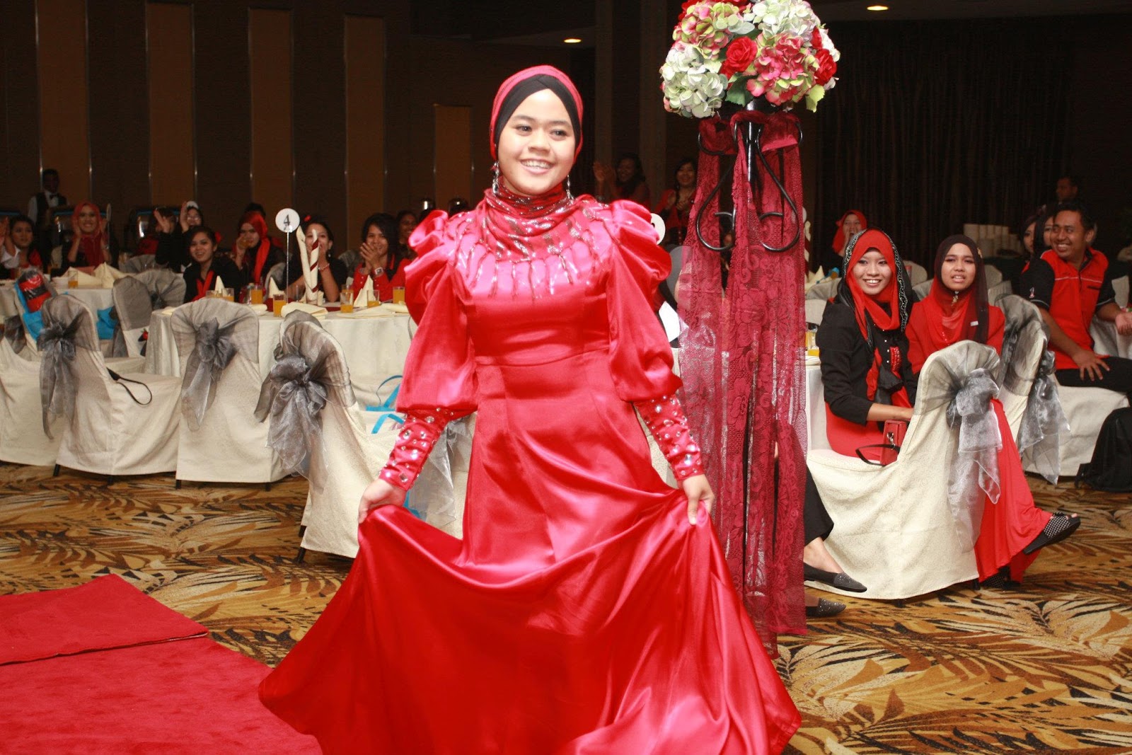  mummy yas dress dinner  untuk  disewa my costemer 