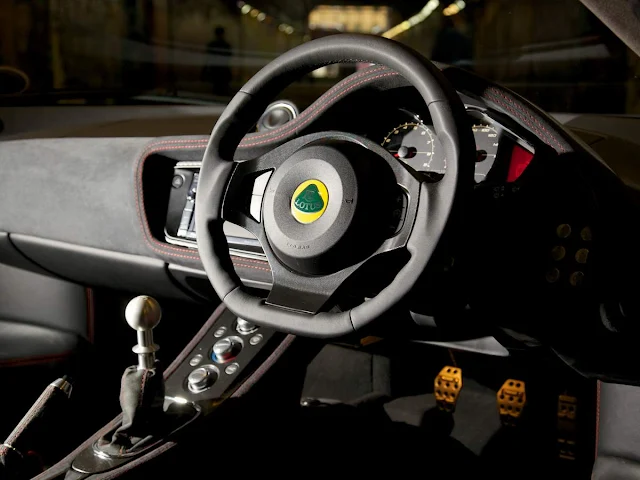 Lotus Evora S 2013 - interior