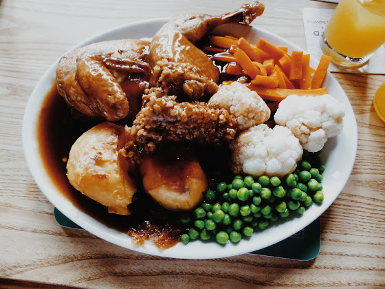 Sunday Roast Pub Lunch