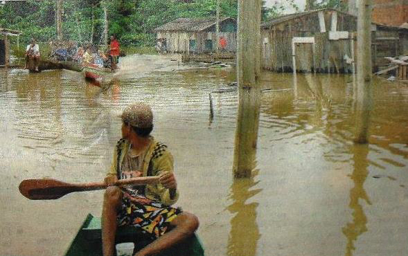 Crece el río Acre y Bolpebra desaparece