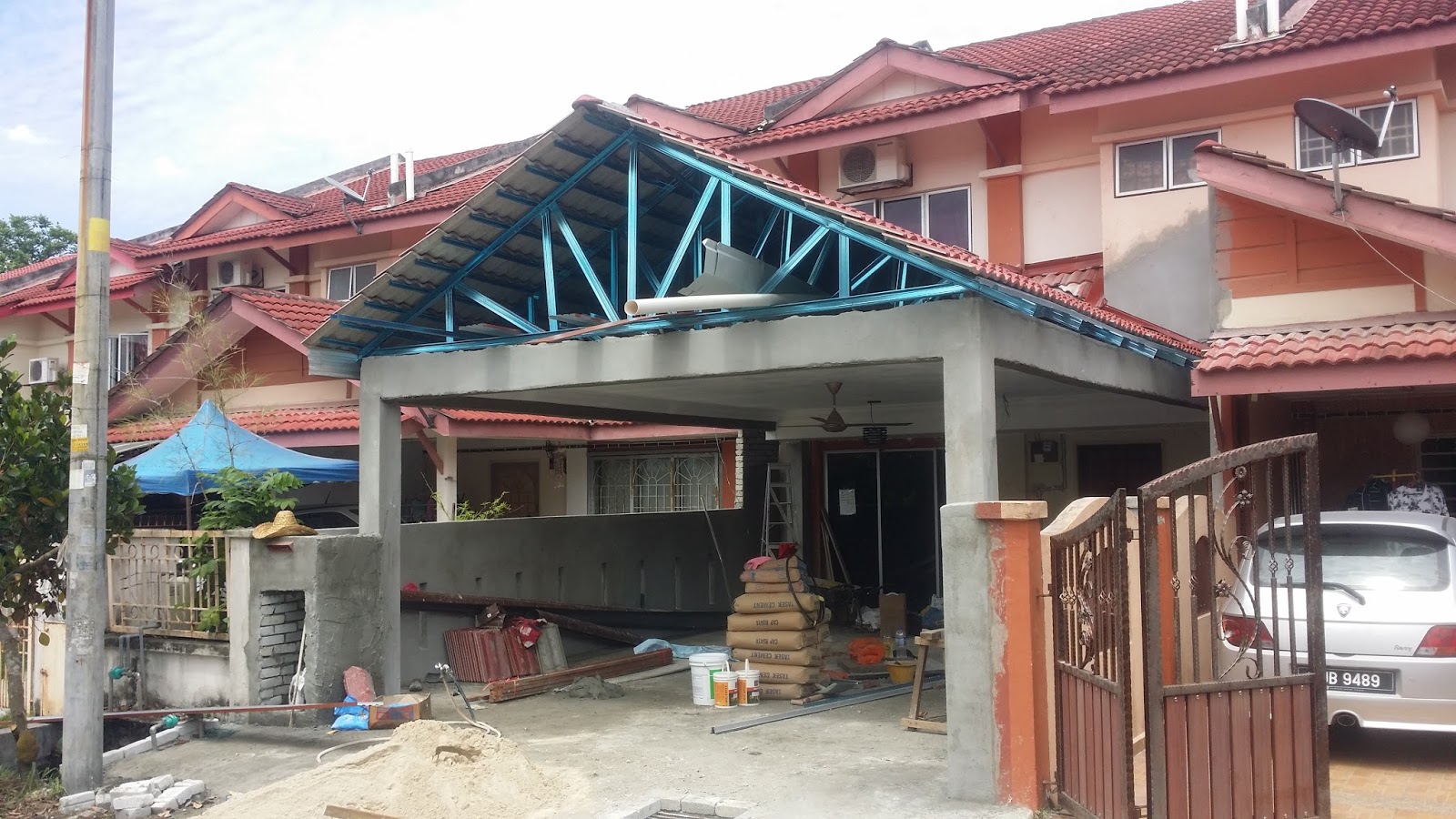 Renovation dan Ubahsuai Rumah  Kekuda Besi Rangka Atap  