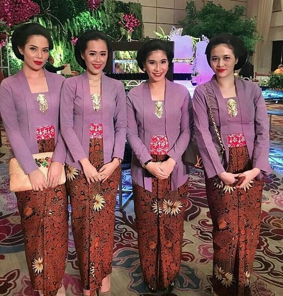 33 Trend Model Kebaya Kutu Baru Modern Terbaru 2019