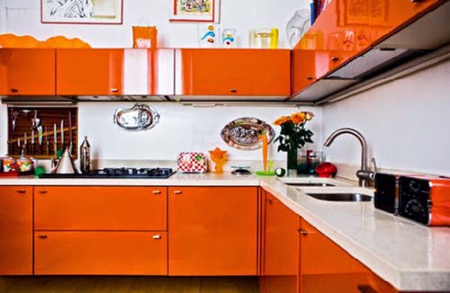 Desain Dapur Bersih Dan Rapi Dengan Nuansa Warna Orange