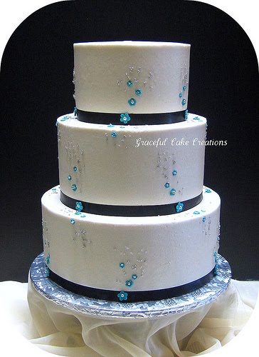 Ivory Teal and Black Wedding Cake To see daily pictures recipes 