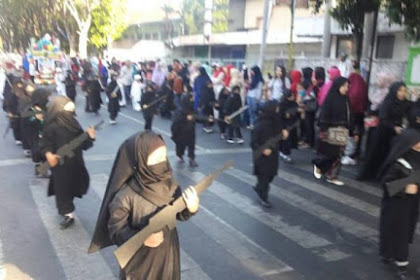 Bikin Ngelus Dada! Karnaval Anak Tk Di Probolinggo  Ala Isis Tuai Kecaman Warganet. Ini Videonya!