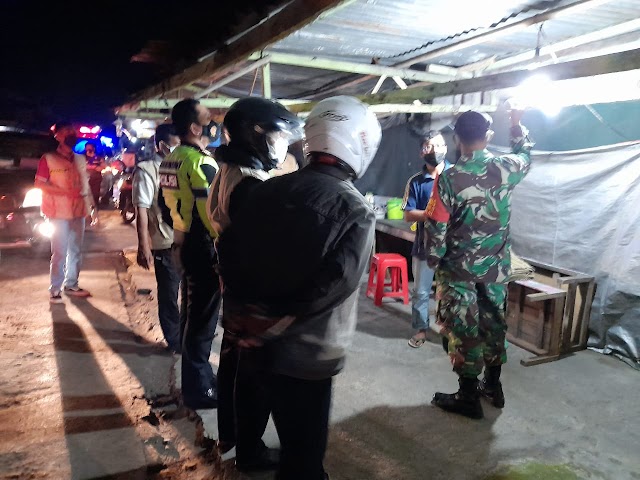 Himbauan malam hari, aparat Sukoharjo minta para pengusaha kuliner patuhi batas operasional malam hari