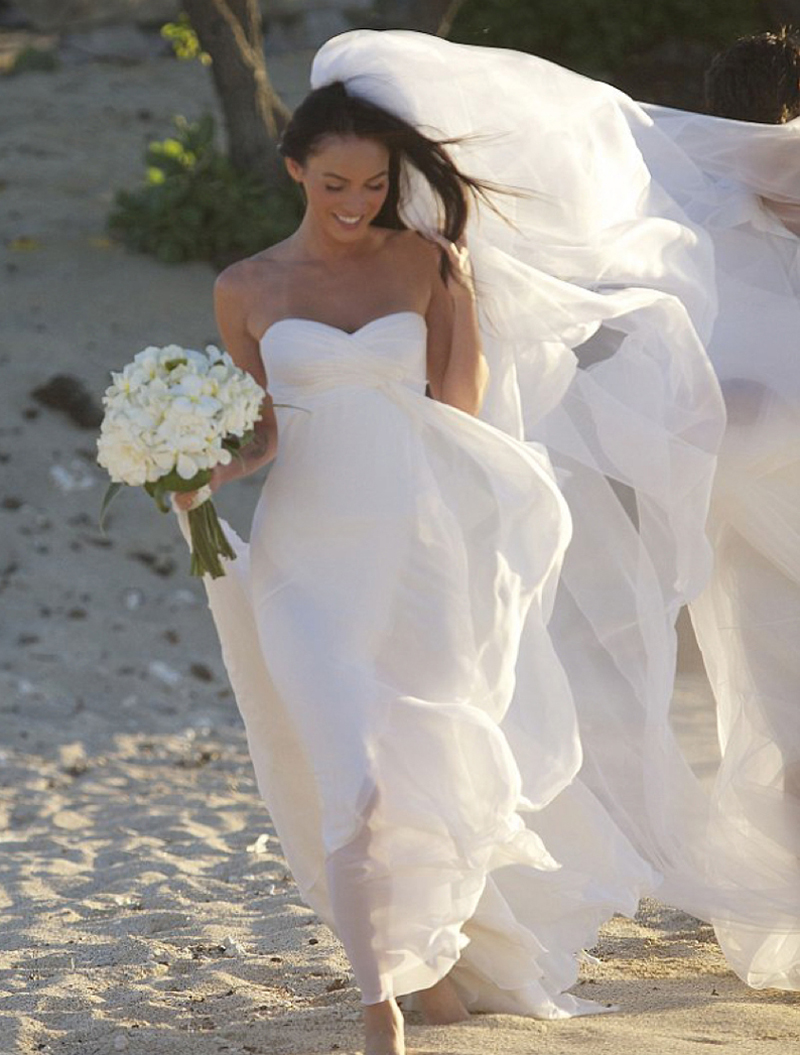 How to Wind-Proof Your Wedding Look