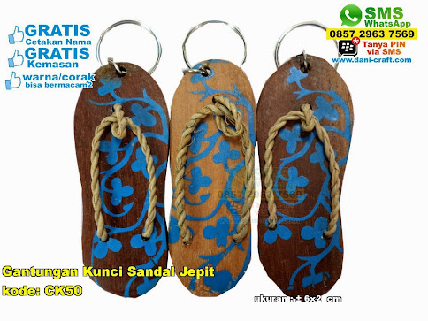 Gantungan Kunci Sandal Jepit  Souvenir Pernikahan