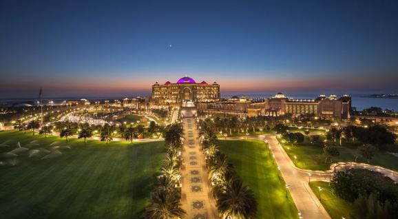 makan-malam-di-istana-emirates