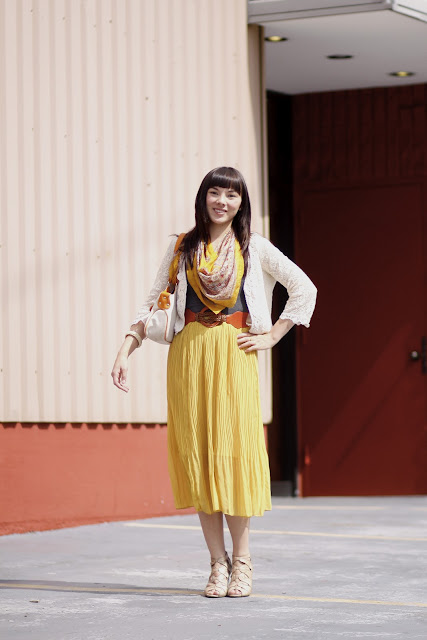 Shu Zhao iDiOM Theater Bellingham Seattle Street Style Yellow