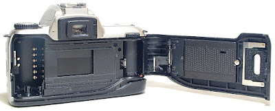 Nikon F655 (Chrome) Body #509, AF Zoom-Nikkor 35-70mm 1:3.3~4.5 (MK II)