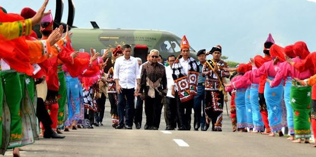 Tingkatkan Akses Ekonomi Dan Pariwisata Tujuan Pemerintahan Jokowi Bangun 15 Bandara Baru