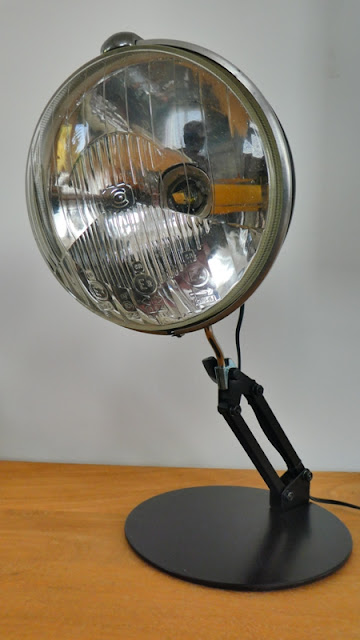 Tornado, zorro, cheval, 2cv, 2 cv, deuche, citroen, chevaux, phare 2 cv, cibié, lampesgrichard, richard, grichard, g’richard, g richard, vintage, ancien, retro,  désign, tacot, édison, industriel, loft, atelier, dans le noir, flexible, cocotte, suspension