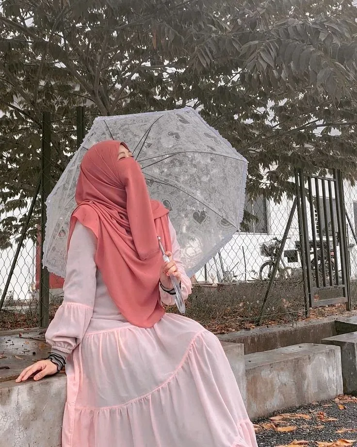 Stylish Hijab Gir