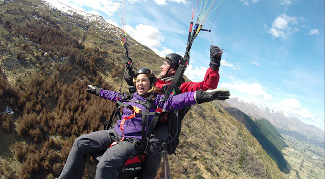 Dia 5 (II): Vol amb parapent per Queenstown