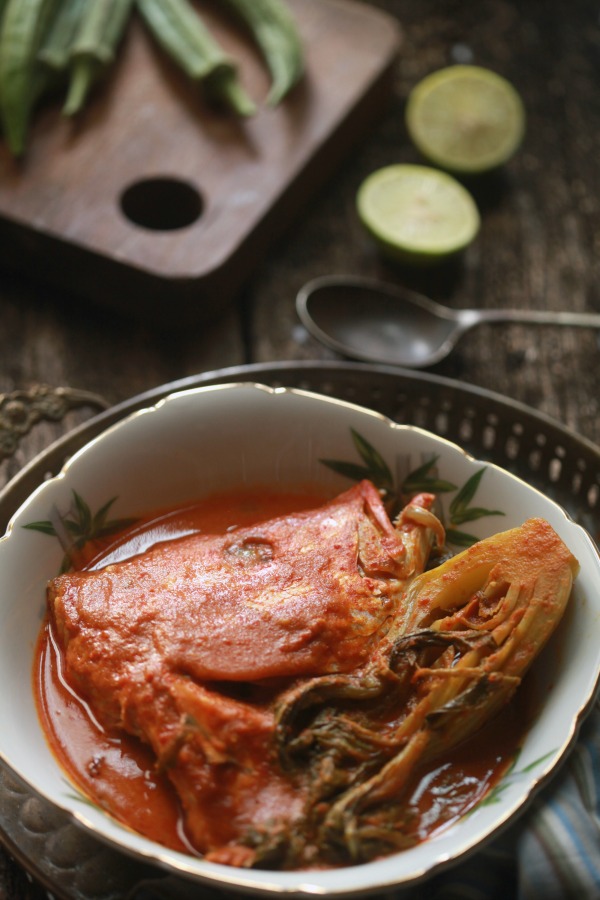 Asam Pedas Kepala Ikan Merah Dan Sawi Jeruk - masam manis