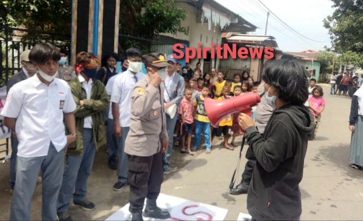Kapolsek Galsel, Pimpin Pengamanan Aksi Demo di SMA Negeri 5 Takalar