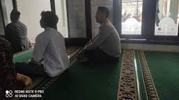 Polsek Kedokanbunder Perkuat Hubungan Silaturahmi, Lewat Sholat Ashar Berjamaah