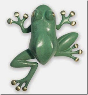 FROG-DOOR-KNOCKER---BRASS