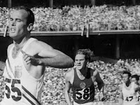 Former Olympic sprint champion Bobby Morrow dies aged 84.