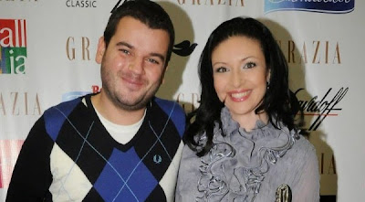 Телевизионният водещ Иван Христов се е разделил със съпругата си Вихра.