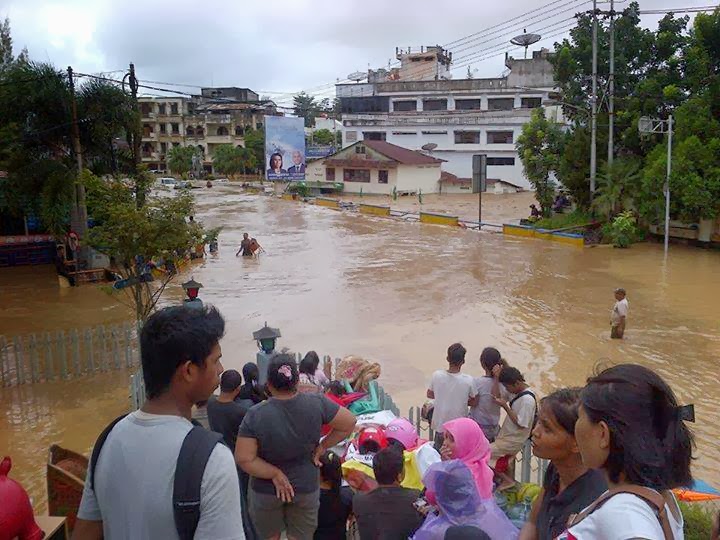 Foto-foto Banjir Bandang Manado ~ Berita Terbaru